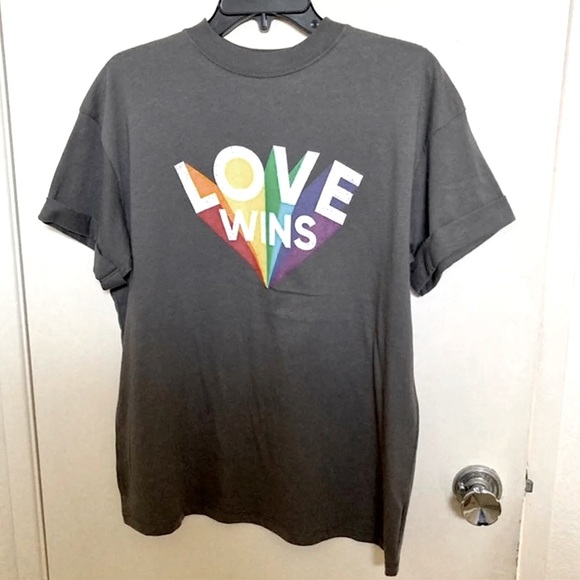 Girl Dangerous Love Wins Tee - Picture 1 of 7